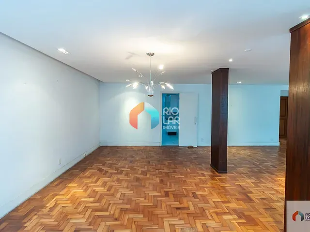 Apartamento com 280m² 4 quartos e 1 banheiro, à venda, no bairro Copacabana em Rio de Janeiro
