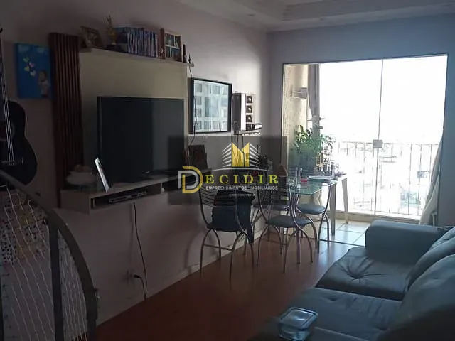 Apartamento 3 quartos e 2 banheiros, à venda, no bairro Parque Tomas Saraiva em São Paulo