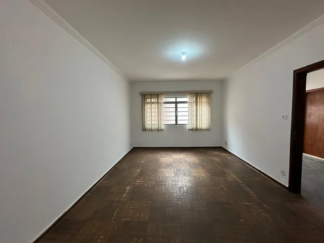 Apartamento 4 quartos e 3 banheiros, para alugar, no bairro Centro em Pouso Alegre