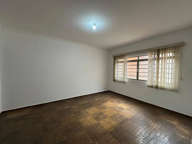 Apartamento 4 quartos e 3 banheiros, para alugar, no bairro Centro em Pouso Alegre