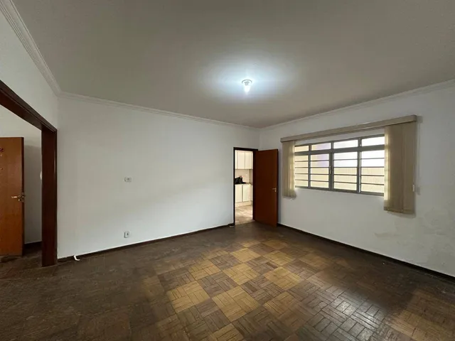 Apartamento 4 quartos e 3 banheiros, para alugar, no bairro Centro em Pouso Alegre