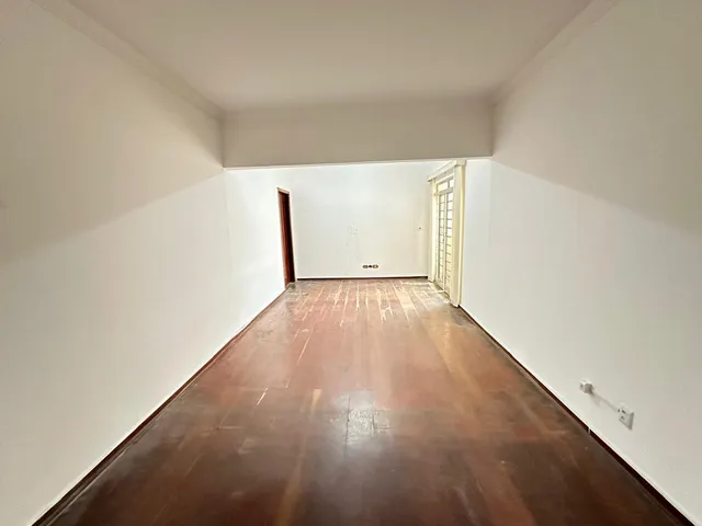 Apartamento 4 quartos e 3 banheiros, para alugar, no bairro Centro em Pouso Alegre