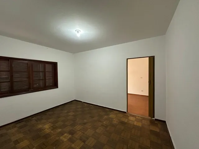 Apartamento 4 quartos e 3 banheiros, para alugar, no bairro Centro em Pouso Alegre