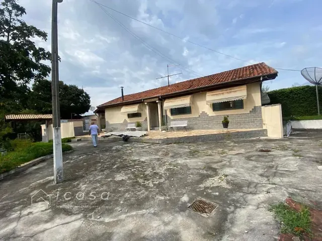 Apartamento com 61000m² 8 quartos e 8 banheiros, à venda, no bairro Vila Favorino em Caçapava