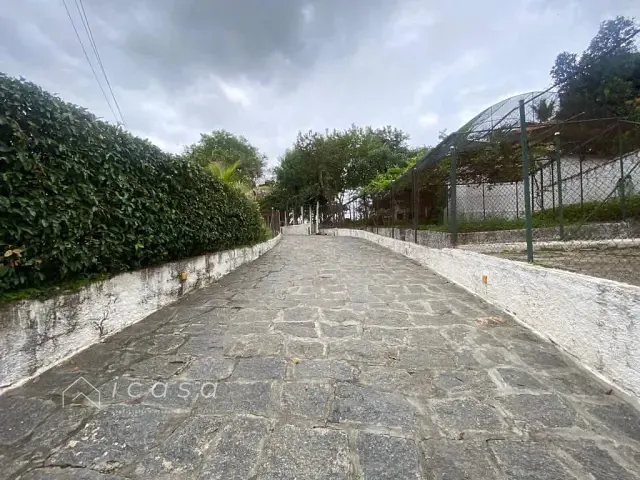 Apartamento com 61000m² 8 quartos e 8 banheiros, à venda, no bairro Vila Favorino em Caçapava
