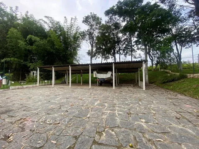 Apartamento com 61000m² 8 quartos e 8 banheiros, à venda, no bairro Vila Favorino em Caçapava