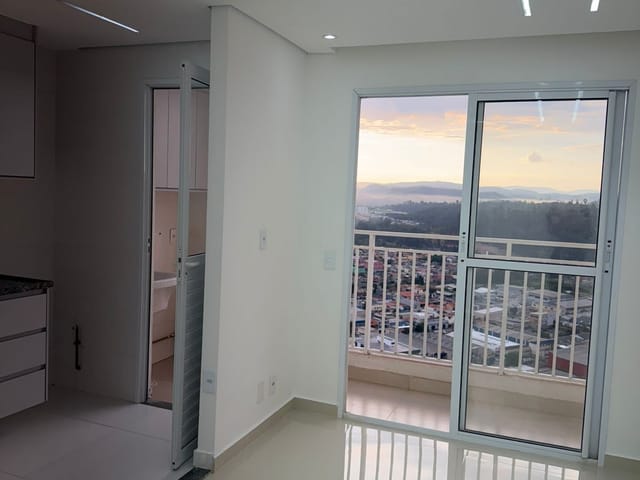 Apartamento 3 quartos e 2 banheiros, para alugar, no bairro São Luiz (Polvilho) em Cajamar
