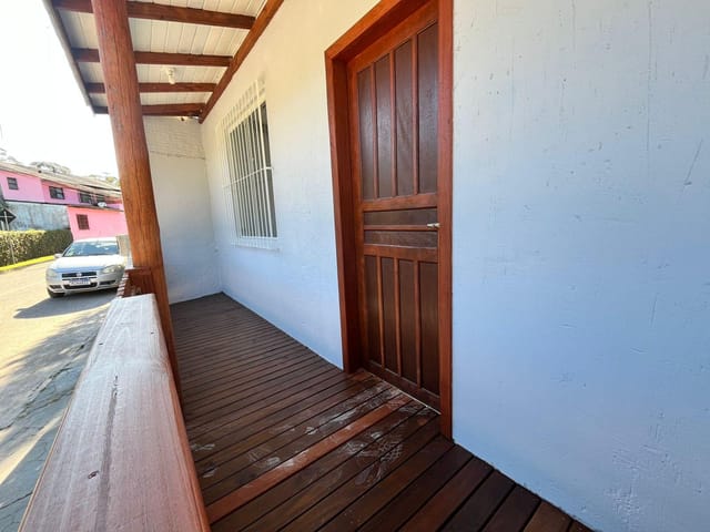Apartamento 1 quarto e 1 banheiro, para alugar, no bairro Vargem do Bom Jesus em Florianópolis