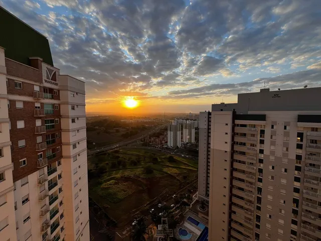 Apartamento com 10m² 3 quartos e 2 banheiros, para alugar, no bairro Gleba Palhano em Londrina