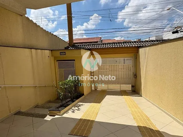Apartamento 2 quartos e 1 banheiro, para alugar, no bairro Vila Camilópolis em Santo André