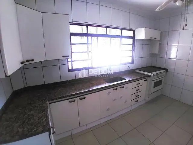 Apartamento com 157m² 3 quartos e 2 banheiros, à venda, no bairro Jardim São Paulo em Poços de Caldas