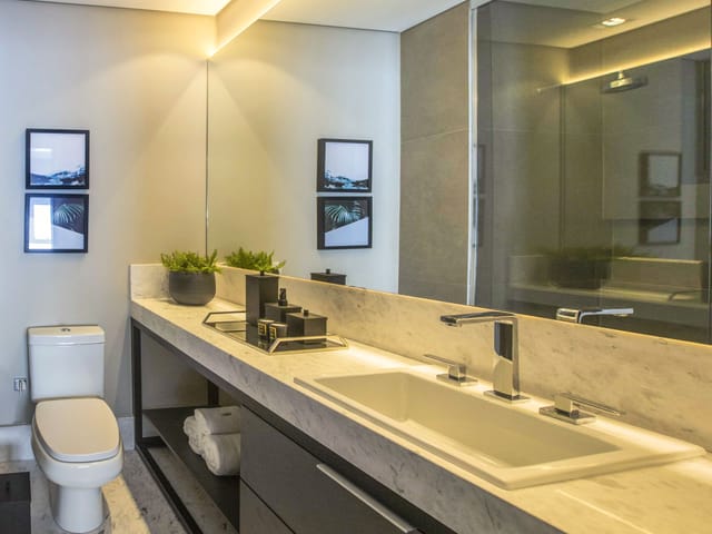 Apartamento com 129m² 2 quartos e 1 banheiro, à venda, no bairro Centro em Curitiba