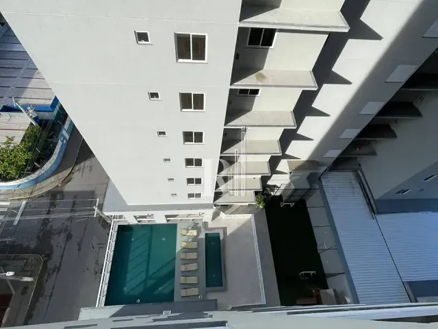 Apartamento 2 quartos e 1 banheiro, à venda, no bairro Alto São Bento em Itapema