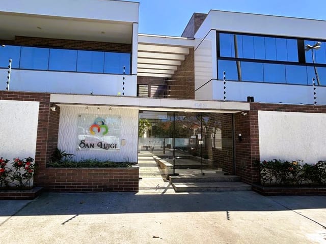Apartamento 2 quartos e 2 banheiros, à venda, no bairro Jardim Excelsior em Cabo Frio