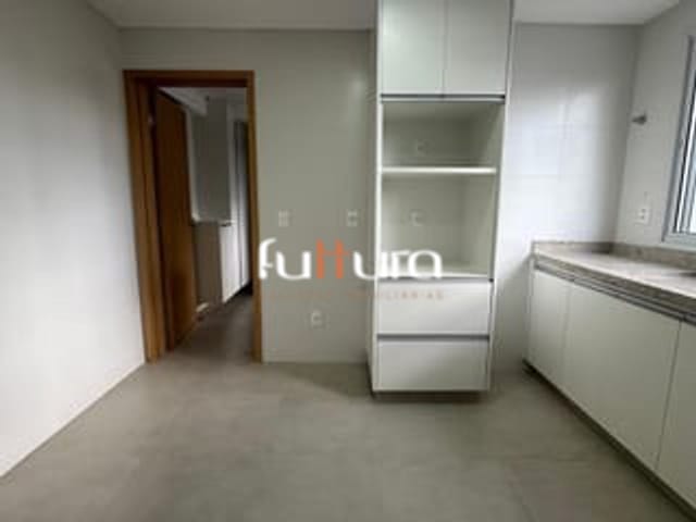 Apartamento com 195m² 3 quartos e 4 banheiros, à venda, no bairro Setor Bueno em Goiânia
