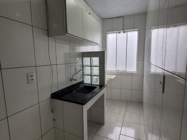 Locação - Apartamento com 1 quartos, Banheiro, 28 m², Em frente ao Colégio Sagrada Família, Centro.