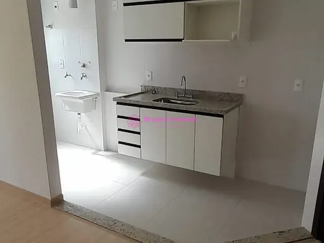 Apartamento com 57m² 2 quartos e 1 banheiro, à venda, no bairro Vila Valparaíso em Santo André