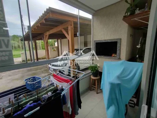 Apartamento 2 quartos e 1 banheiro, à venda, no bairro Aririú em Palhoça