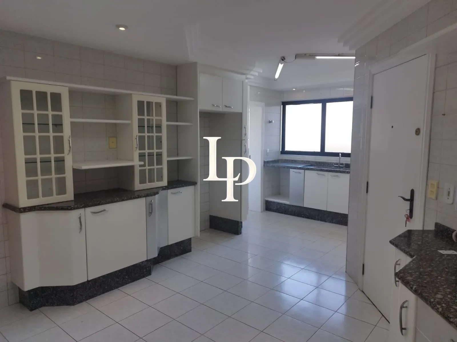 Apartamento, 3 quartos, 178 m² - Foto 10