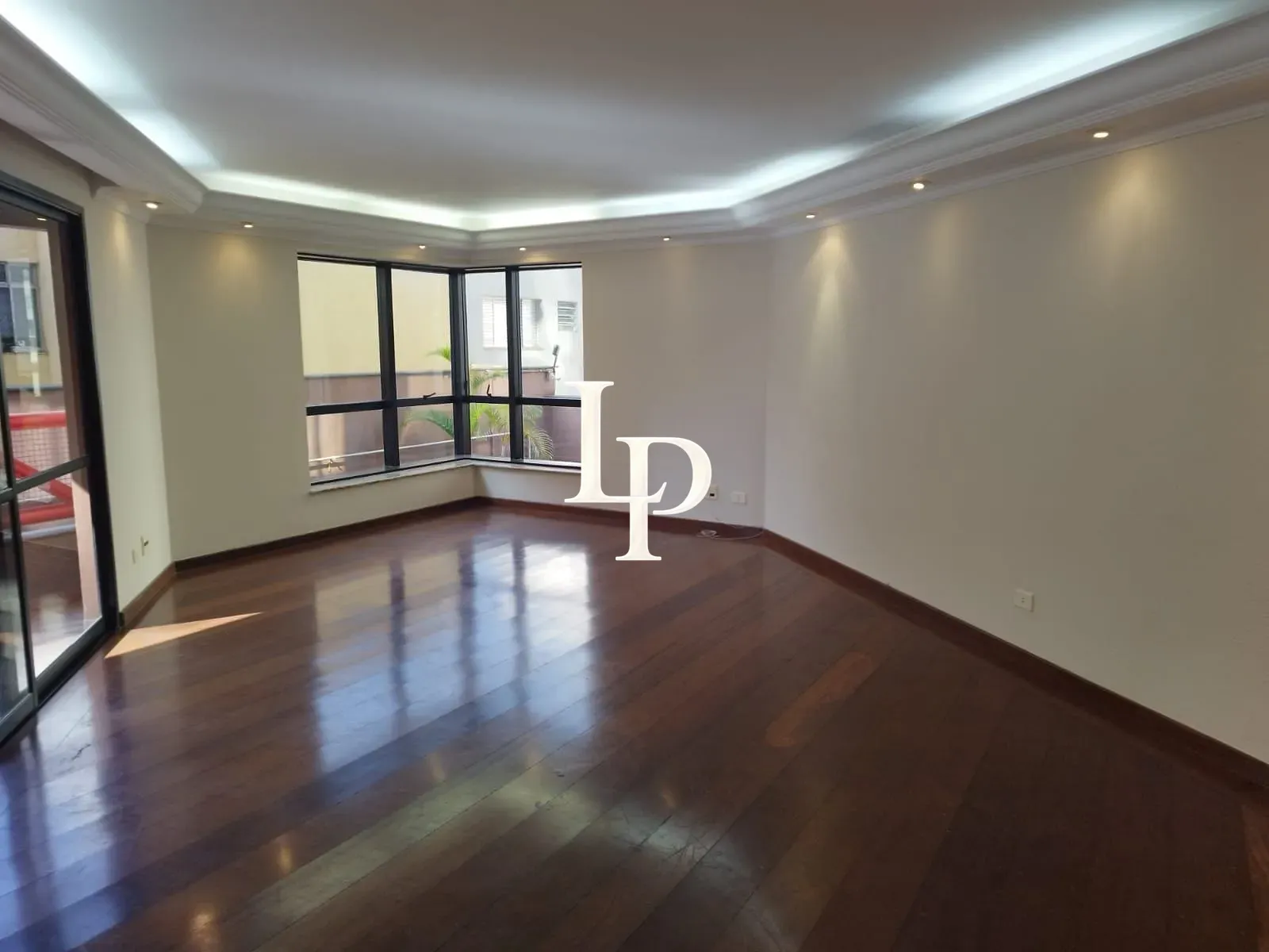 Apartamento, 3 quartos, 178 m² - Foto 2