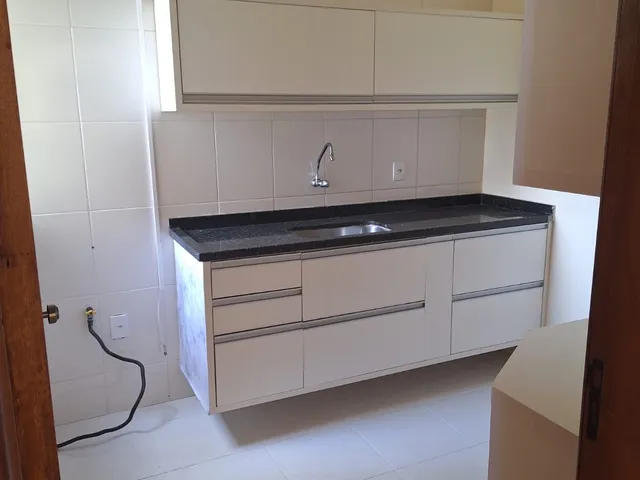 Apartamento com 100m² 2 quartos e 1 banheiro, para alugar, no bairro Parque São Luís em Taubaté