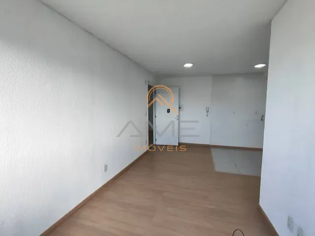 Apartamento 2 quartos e 1 banheiro, à venda, no bairro Três Vendas em Pelotas