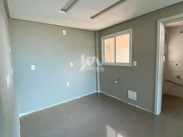 Apartamento com 366m² 3 quartos e 2 banheiros, à venda, no bairro Centro em Ponta Grossa