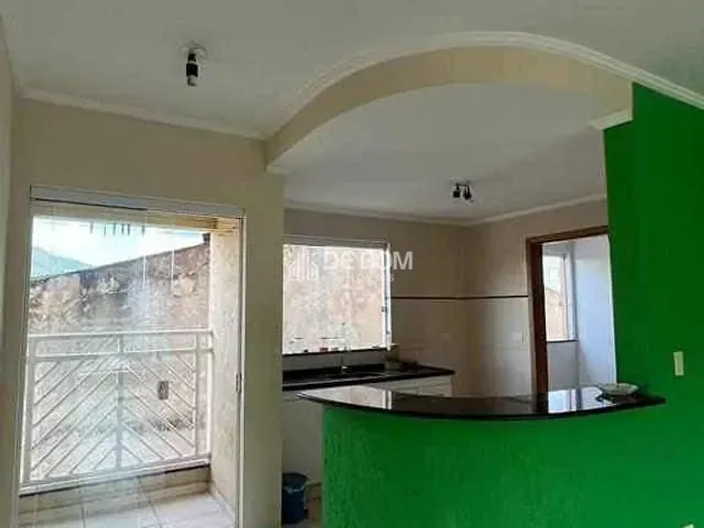 Apartamento 2 quartos e 1 banheiro, à venda, no bairro Village São Luiz em Poços de Caldas