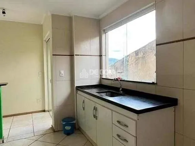 Apartamento 2 quartos e 1 banheiro, à venda, no bairro Village São Luiz em Poços de Caldas