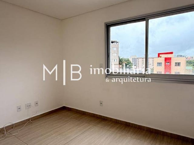 Apartamento 3 quartos e 2 banheiros, para alugar, no bairro Centro em Lavras