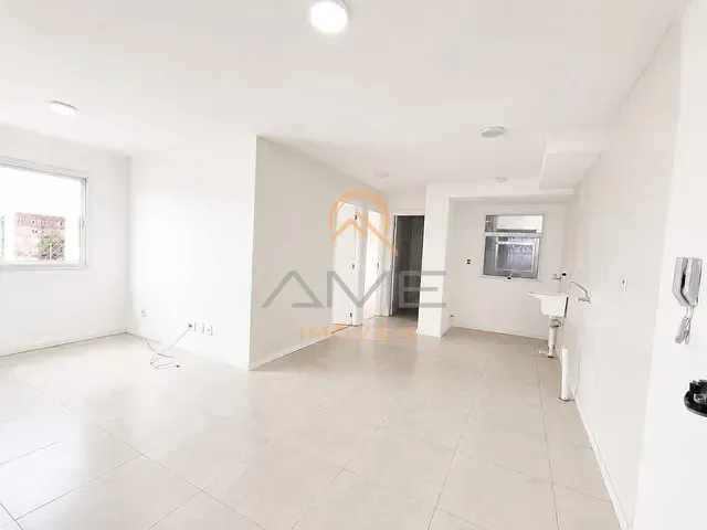 Apartamento 2 quartos e 1 banheiro, à venda, no bairro Três Vendas em Pelotas