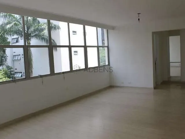 Apartamento 3 quartos e 2 banheiros, à venda, no bairro Jardim Europa em São Paulo