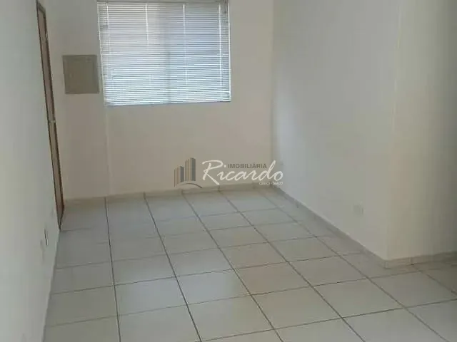 Apartamento com 62m² 3 quartos e 1 banheiro, à venda, no bairro Vila Passos em Arapongas