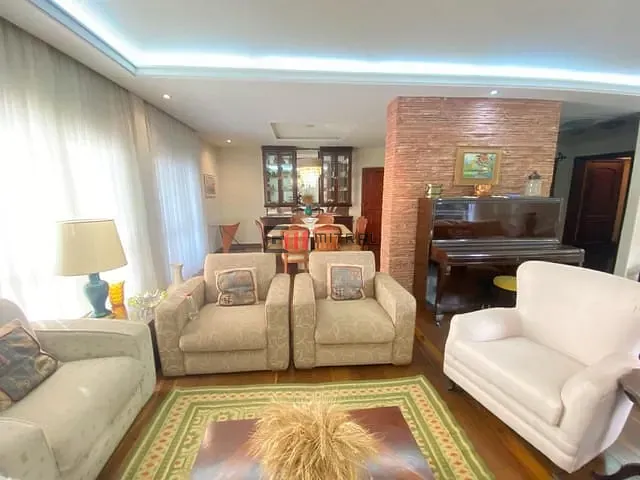 Apartamento com 565m² 4 quartos e 5 banheiros, à venda, no bairro Centro em Londrina