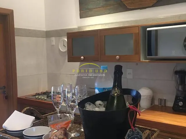 Apartamento com 91m² 2 quartos e 2 banheiros, à venda, no bairro Praia do Forte em Praia do Forte