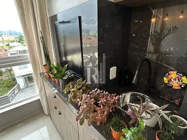 Apartamento 2 quartos e 2 banheiros, à venda, no bairro Universitário em Tijucas