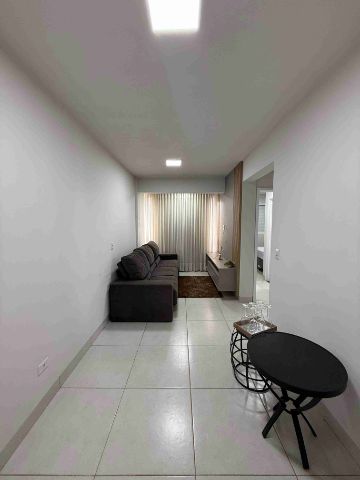 Foto do Apartamento - Apartamento 2 Quartos (1 Suíte) com Móveis Planejados – Cond. La Roche – 51m², 1 Vaga, Área Privativa, Rico em Armários – Oportunidade! | ApêHouse | Imobi