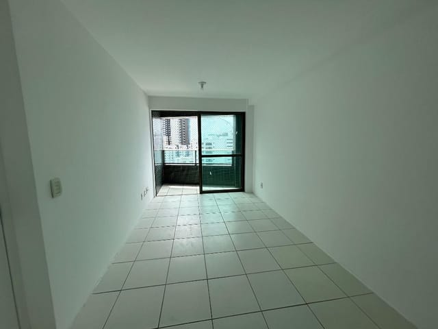 Apartamento 2 quartos e 2 banheiros, para alugar, no bairro Boa Viagem em Recife