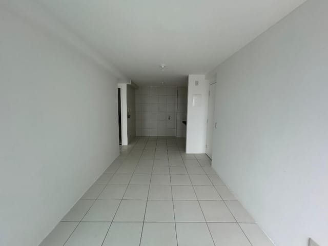 Apartamento 2 quartos e 2 banheiros, para alugar, no bairro Boa Viagem em Recife
