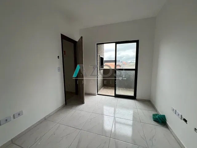 Apartamento 2 quartos e 1 banheiro, à venda, no bairro Guaraituba em Colombo