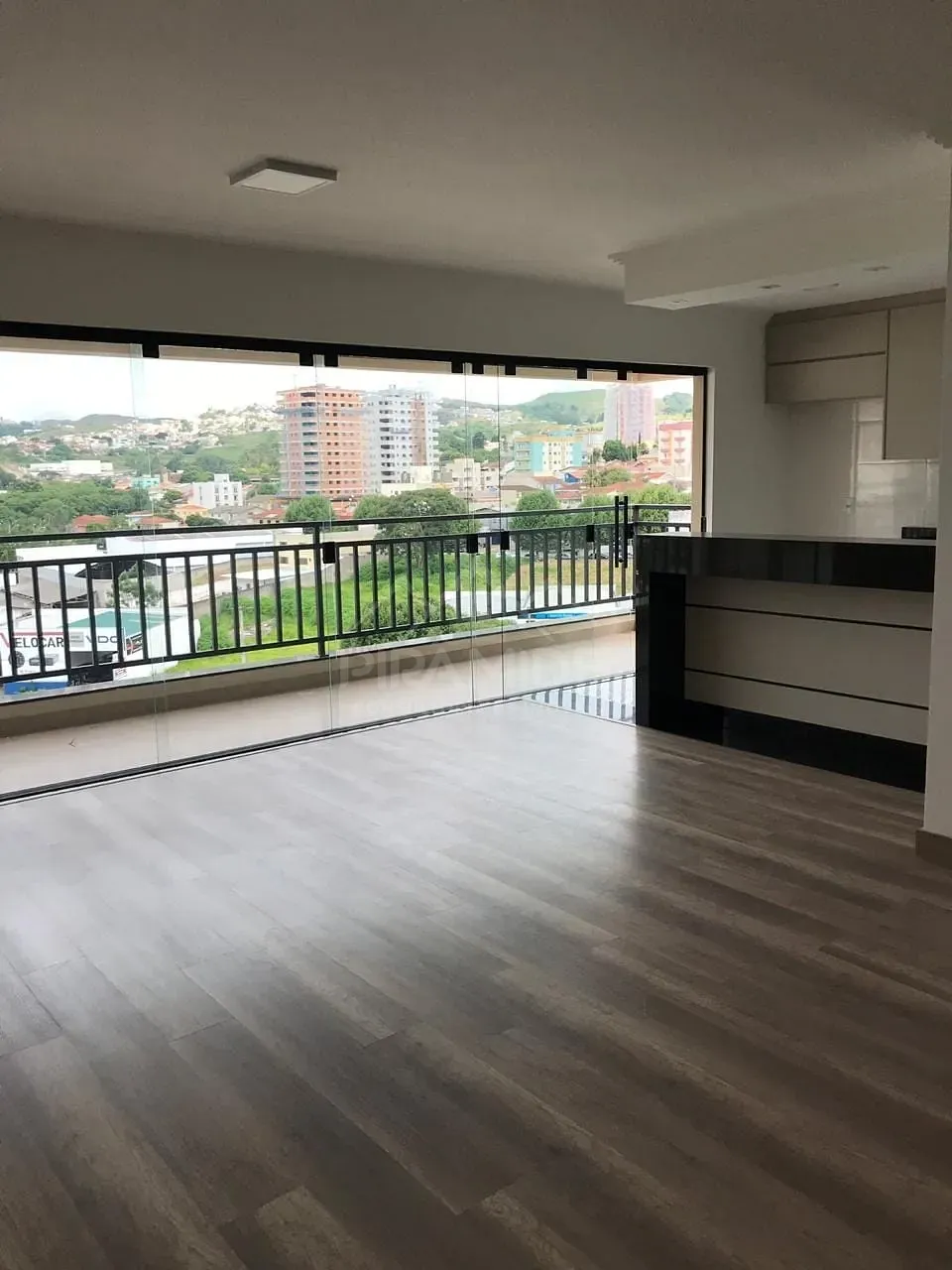 Apartamento, 3 quartos, 100 m² - Foto 2