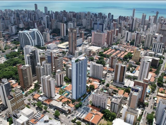 Apartamento 4 quartos e 4 banheiros, à venda, no bairro Aldeota em Fortaleza