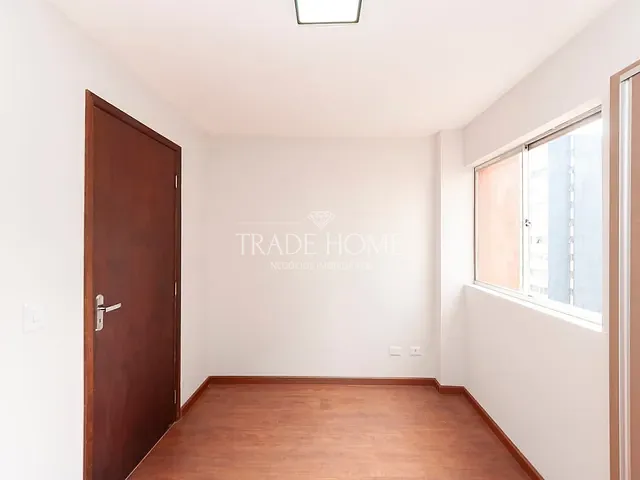 Apartamento com 43m² 1 quarto e 1 banheiro, à venda, no bairro Centro em Curitiba