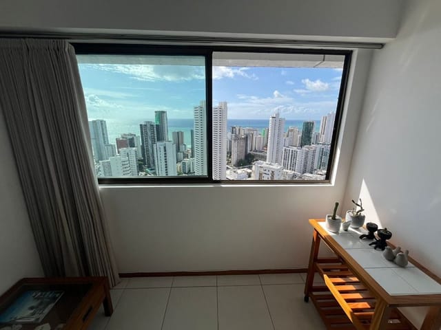 Apartamento 2 quartos e 2 banheiros, para alugar, no bairro Boa Viagem em Recife