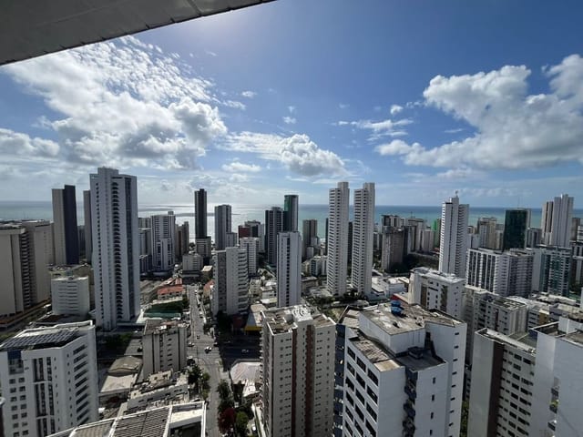 Apartamento 2 quartos e 2 banheiros, para alugar, no bairro Boa Viagem em Recife