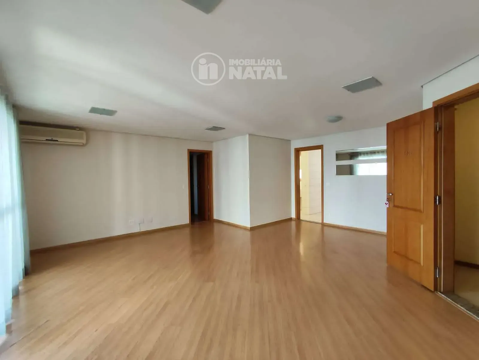 Apartamento, 3 quartos, 170 m² - Foto 2