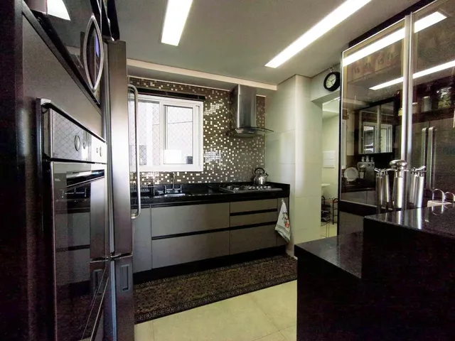 Apartamento com 10m² 3 quartos e 3 banheiros, à venda, no bairro Gleba Palhano em Londrina