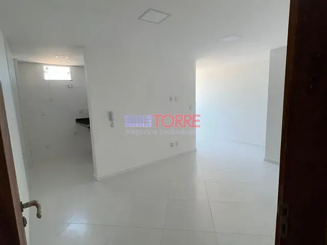 Apartamento 2 quartos e 2 banheiros, para alugar, no bairro Rodovia Ilheus Olivença em Ilhéus