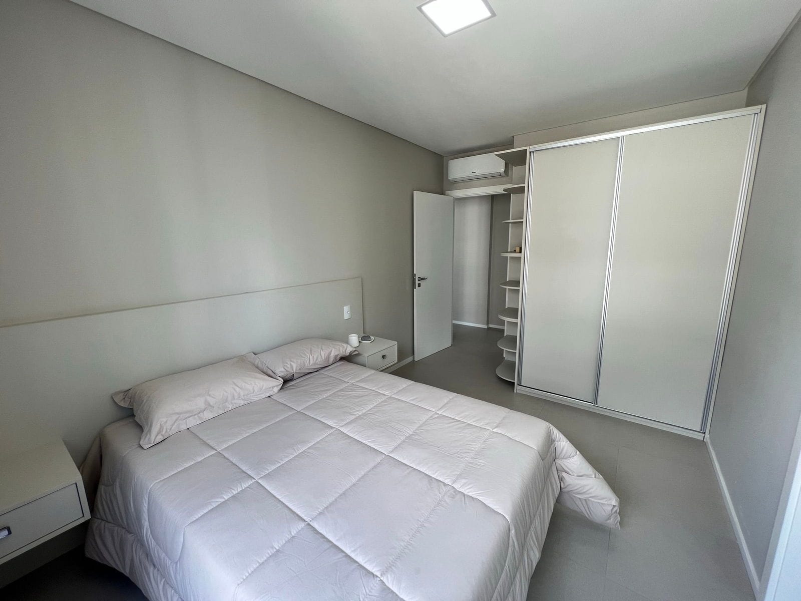 Apartamento à venda com 4 quartos, 135m² - Foto 25