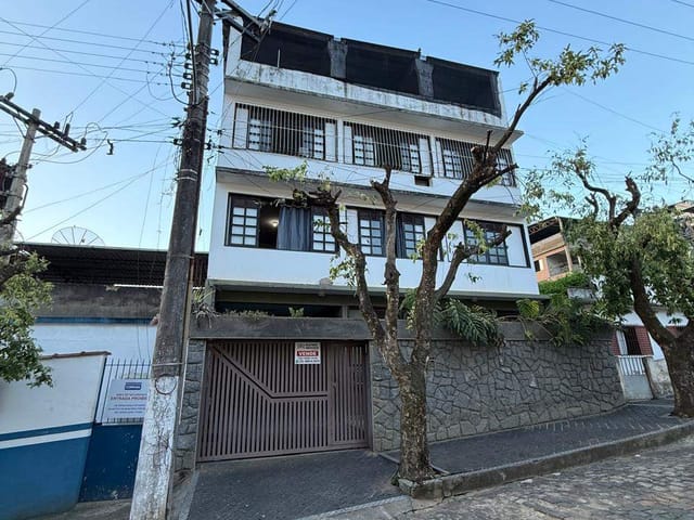 Apartamento 3 quartos e 1 banheiro, à venda, no bairro Haidee em Cataguases